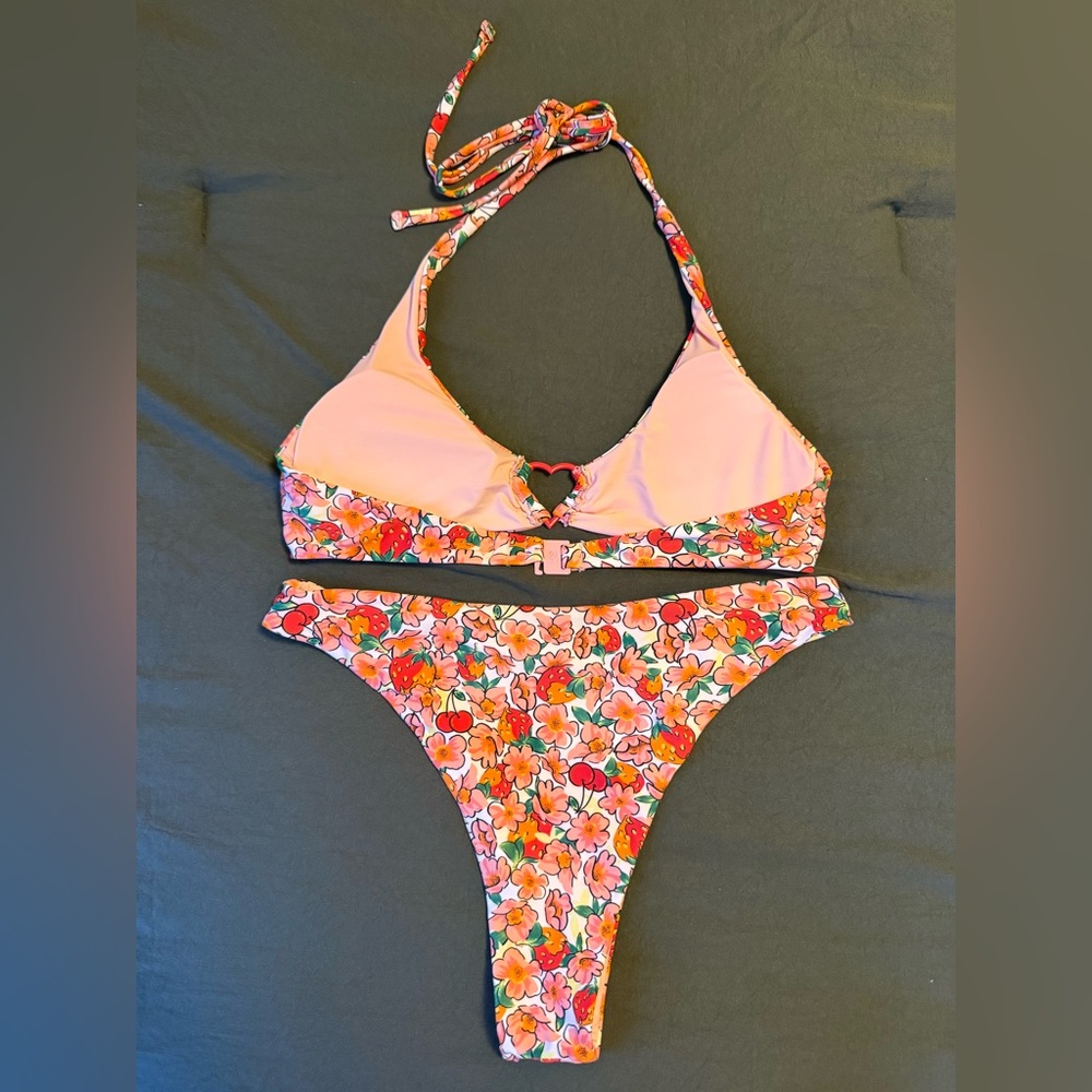 🌺 Blackbough Swim Berry Cherry Thea Bikini Set | Size M - Picture 7 of 12